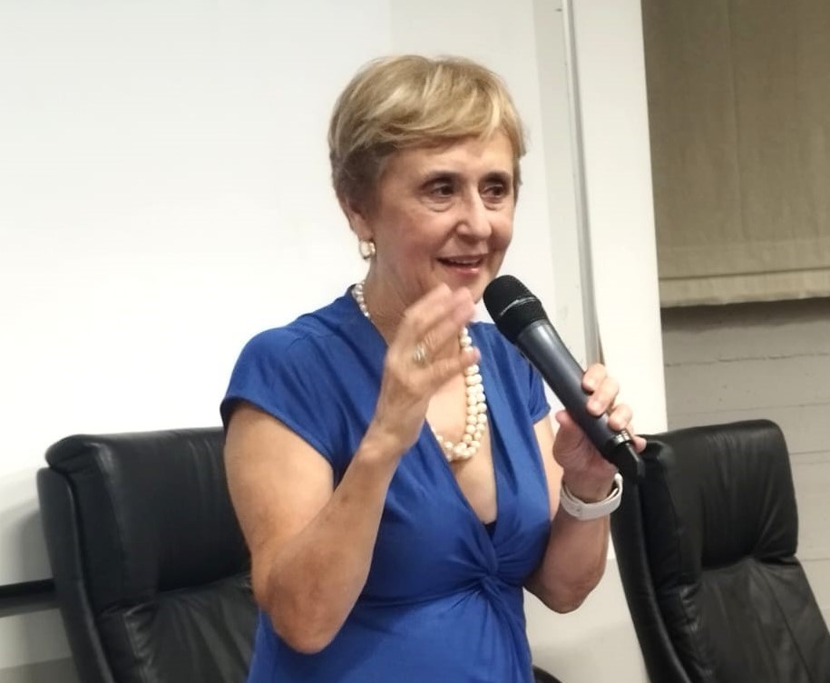 Angela Quaquero