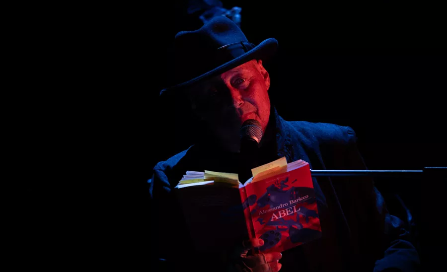  Alessandro Baricco al Teatro Verdi di Sassari, martedì, 26 novembre alle 21