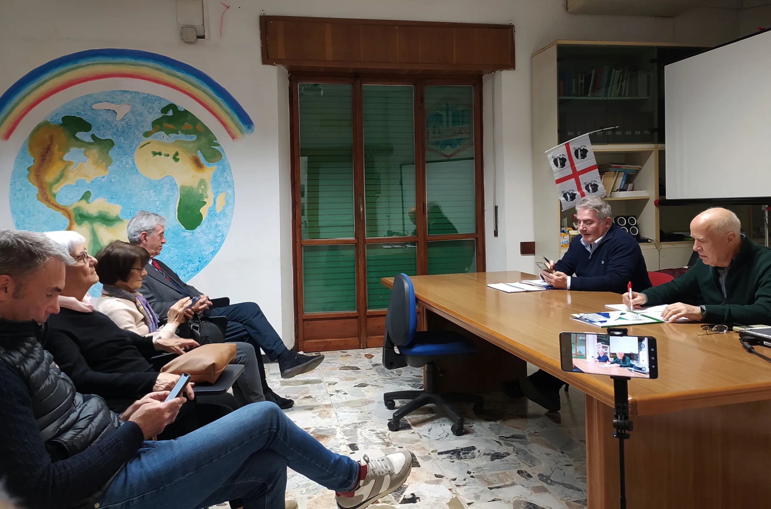  Si è tenuto l’incontro del MFE Cagliari sul bilancio europeo
